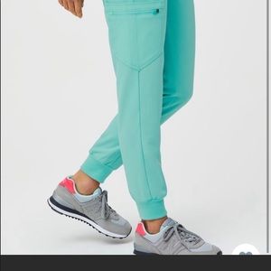 Figs fresh Aqua scrubs